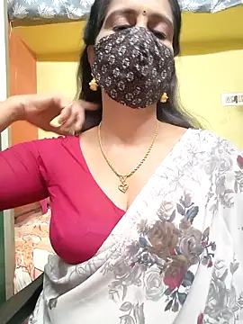 mallu-reshma online show from 11-18-25, 02:53