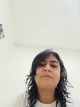 LylaVixxen online show from 05-03-26, 10:57