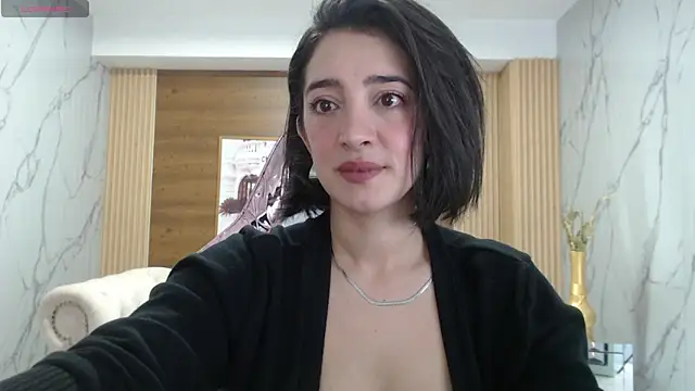 sara lopez s online show from 04-10-26, 01:51