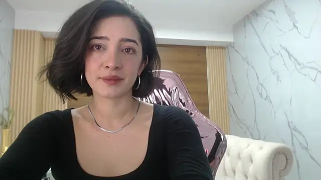 sara lopez s online show from 04-13-26, 01:48