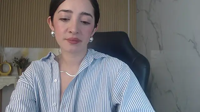 sara lopez s online show from 05-08-26, 01:59