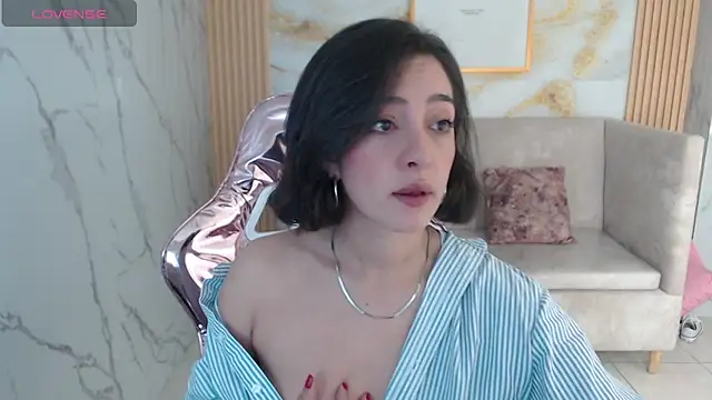 sara lopez s online show from 10-08-25, 02:07