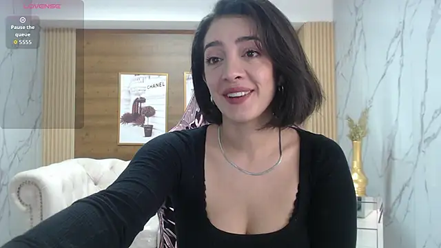 sara lopez s online show from 03-11-26, 01:38