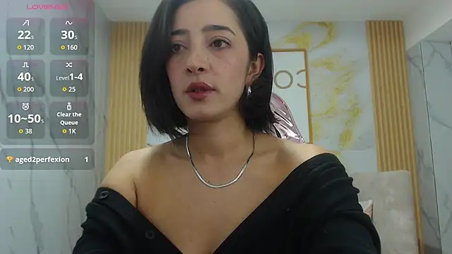 sara lopez s online show from 11-24-25, 01:22