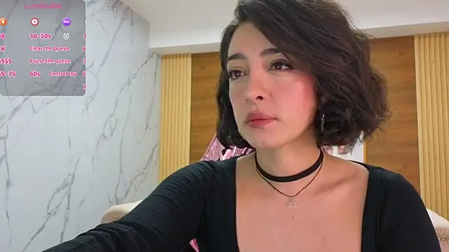 sara lopez s online show from 06-12-26, 01:53