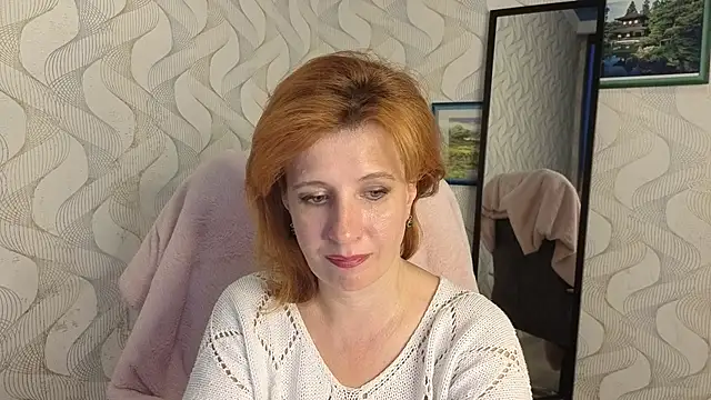 Snapshot of Elannaria chatting on 09-17-25, 04:09 Elannaria online show from 09-17-25, 04:09