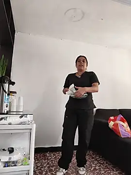 GabyMontenegro online show from 02-11-26, 05:57