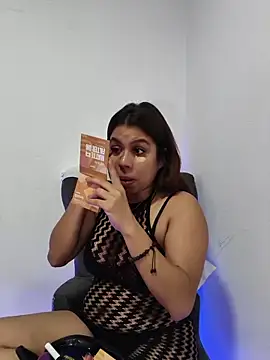 GabyMontenegro online show from 02-17-26, 01:19