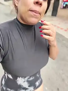 GabyMontenegro online show from 04-15-26, 01:04