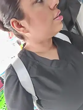 GabyMontenegro online show from 04-11-26, 02:21