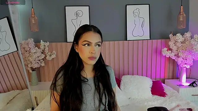 Mila Hank  online show from 02-18-26, 12:12