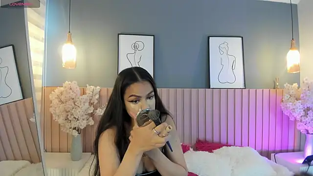 Mila Hank  online show from 02-24-26, 12:17