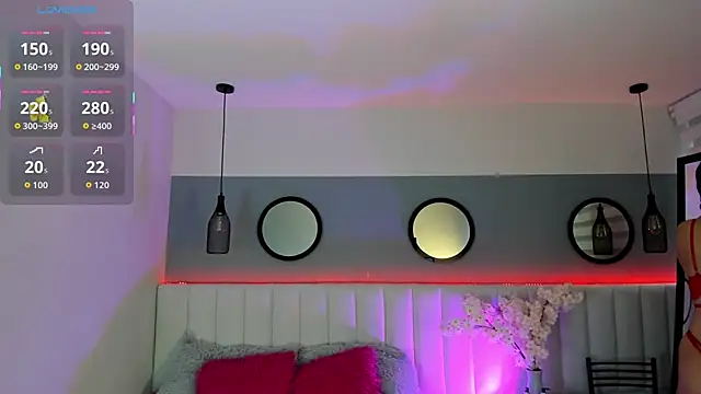 Mila Hank  online show from 09-26-25, 12:23