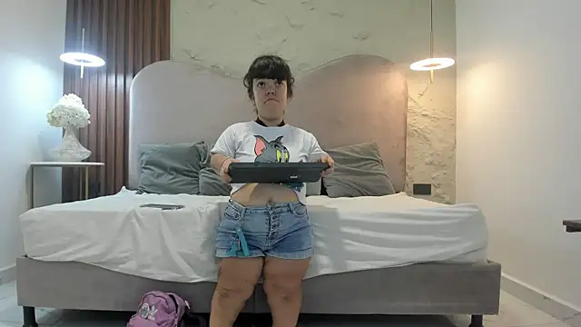 PamelaBonnet mml online show from 12-18-25, 06:01