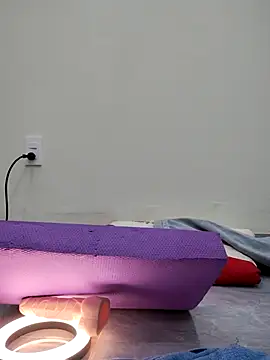 Lyly suri07 online show from 11-04-25, 04:55