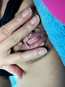 Lyly suri07 online show from 12-22-25, 05:02