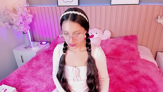 Annie  2 online show from 10-07-25, 12:06