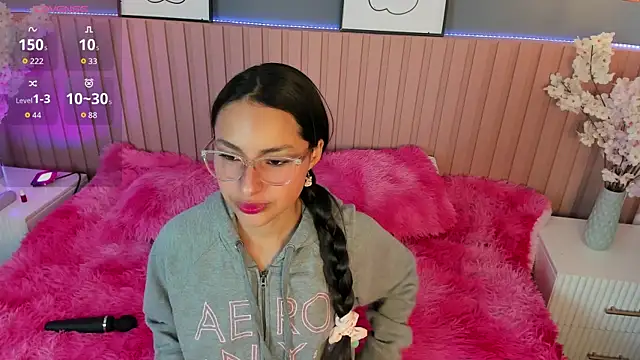 Annie  2 online show from 09-20-25, 12:21