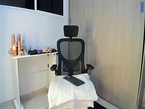 Amberdecolombia online show from 02-28-26, 04:34