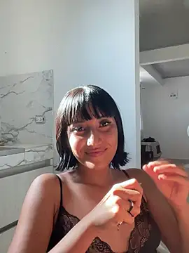 Amberdecolombia online show from 11-16-25, 08:13