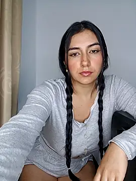 Snapshot of VioletaWalton1 chatting on 09-23-25, 02:07 VioletaWalton1 online show from 09-23-25, 02:07