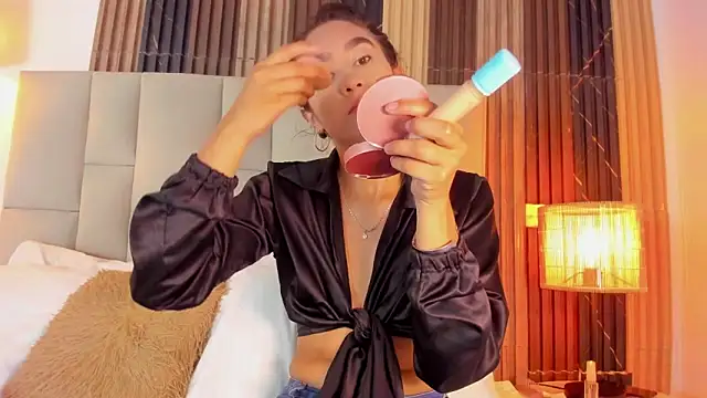 Nicolqueen  online show from 03-26-26, 11:19