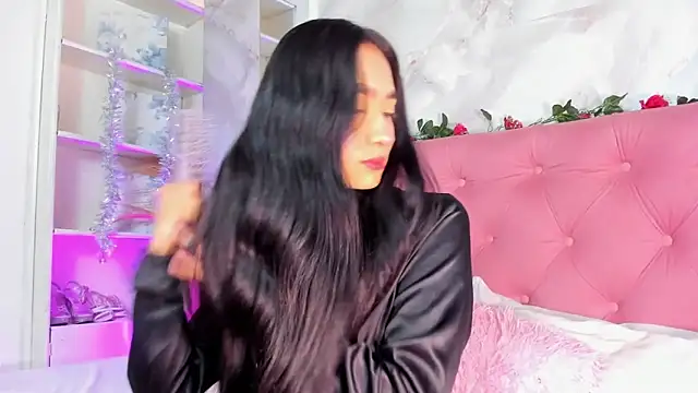 Nicolqueen  online show from 02-19-26, 11:07