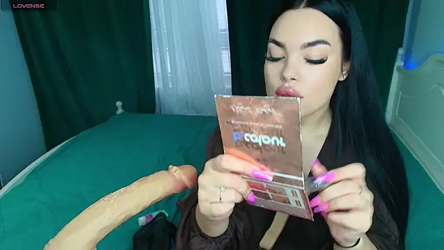 katerine Monroe online show from 10-25-25, 07:40