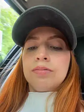 Snapshot of Little_ginger chatting on 09-14-25, 05:02 Little ginger online show from 09-14-25, 05:02