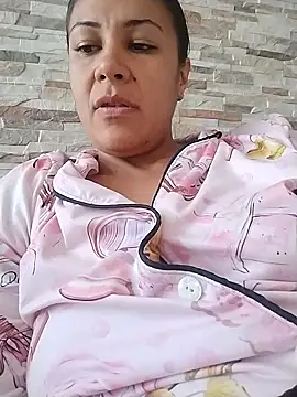 KittyHoleshot87 online show from 09-11-25, 03:12