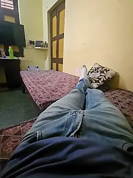 Snapshot of Gamecoc chatting on 10-16-25, 07:05 Gamecoc online show from 10-16-25, 07:05