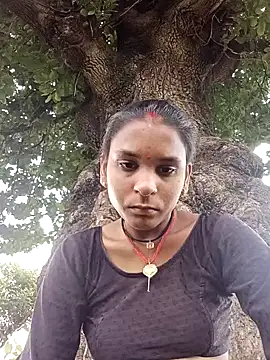 Snapshot of Idhika_Jha chatting on 09-21-25, 06:29 Idhika Jha online show from 09-21-25, 06:29