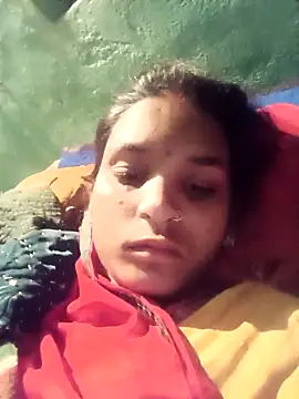 Snapshot of Idhika_Jha chatting on 10-08-25, 11:27 Idhika Jha online show from 10-08-25, 11:27