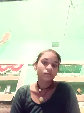 Snapshot of Idhika_Jha chatting on 10-07-25, 03:13 Idhika Jha online show from 10-07-25, 03:13