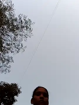 Snapshot of Idhika_Jha chatting on 09-25-25, 12:55 Idhika Jha online show from 09-25-25, 12:55