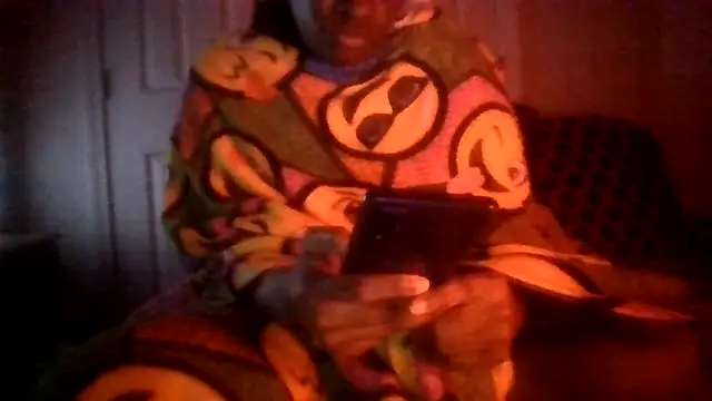 Snapshot of prettymaa chatting on 09-28-25, 12:28 prettymaa online show from 09-28-25, 12:28