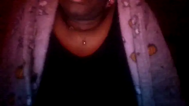 Snapshot of prettymaa chatting on 09-10-25, 05:50 prettymaa online show from 09-10-25, 05:50