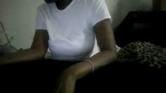 Snapshot of prettymaa chatting on 09-08-25, 09:47 prettymaa online show from 09-08-25, 09:47