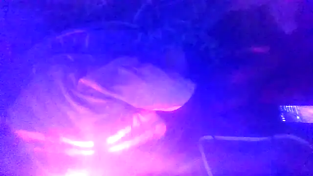 Snapshot of prettymaa chatting on 12-15-25, 10:26 prettymaa online show from 12-15-25, 10:26