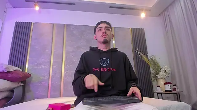 NikoStone  online show from 11-25-25, 04:46