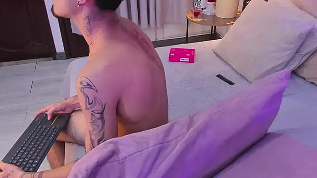 NikoStone  online show from 09-25-25, 04:29