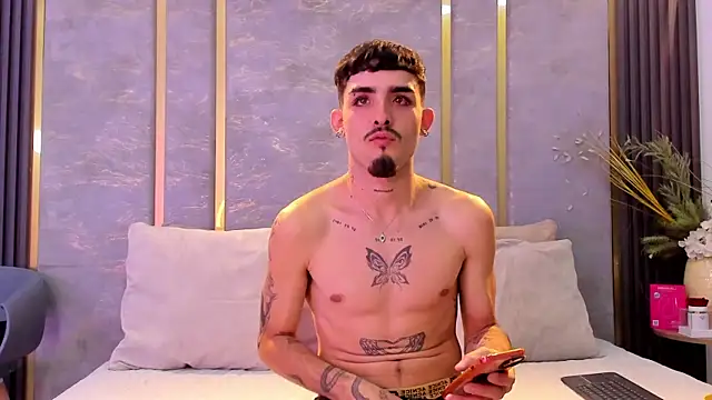 NikoStone  online show from 10-15-25, 04:11