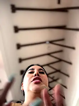 Sophie Dreamss online show from 12-14-25, 06:46