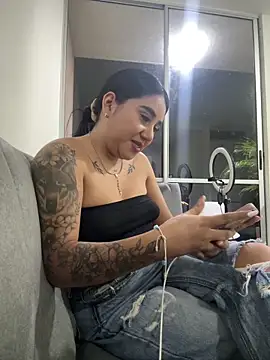 Snapshot of Sophie_Dreamss chatting on 05-19-26, 01:56 Sophie Dreamss online show from 05-19-26, 01:56