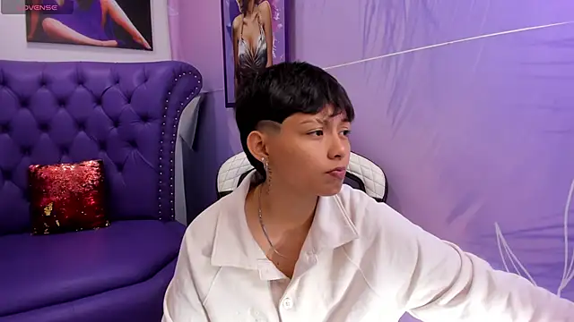 Snapshot of tefi_meow chatting on 09-19-25, 11:47 tefi meow online show from 09-19-25, 11:47