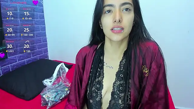 Cora 222 online show from 10-05-25, 11:12