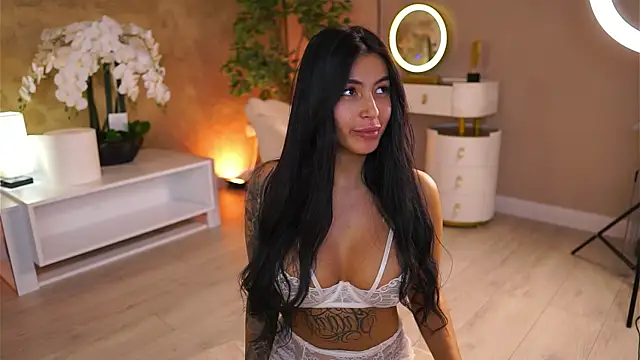 AishaaDevoe online show from 11-03-25, 07:39