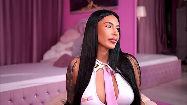 Snapshot of AishaaDevoe chatting on 03-21-26, 08:02 AishaaDevoe online show from 03-21-26, 08:02