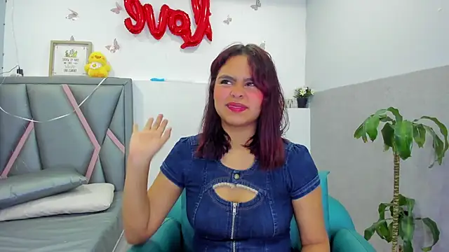 Snapshot of Sofia_villareal chatting on 02-17-26, 12:46 Sofia villareal online show from 02-17-26, 12:46