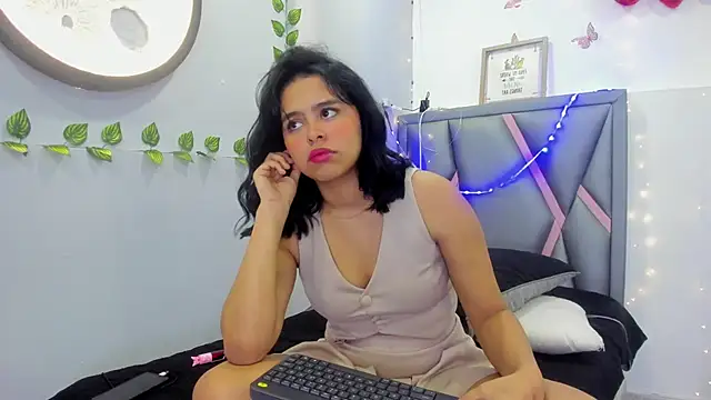 Snapshot of Sofia_villareal chatting on 02-26-26, 12:49 Sofia villareal online show from 02-26-26, 12:49